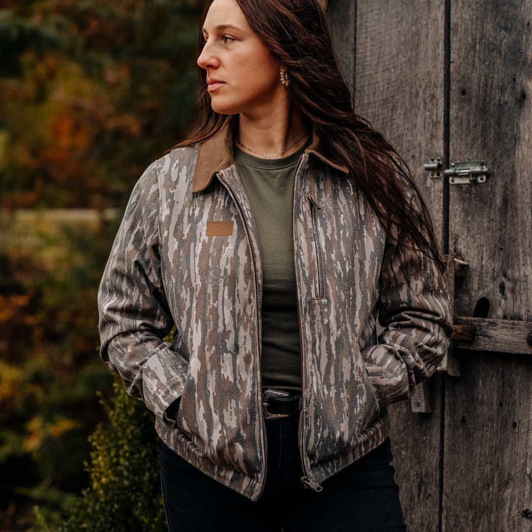 The Vintage Camo Carpenter Jacket in Faded Realtree Original, lifestyle